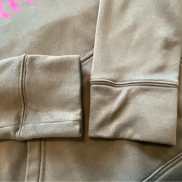 Under Armour Hoodie - Picture 9 of 11